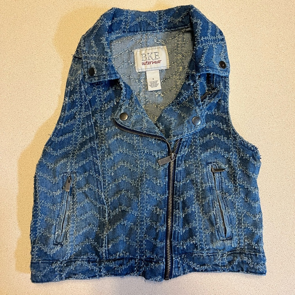 BKE denim vest size small
